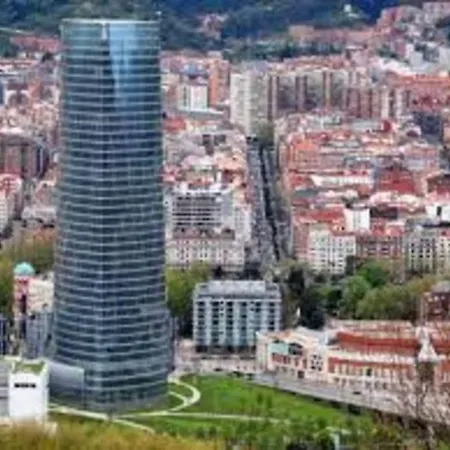 Con Posibilidad Parking Con 3 Y 2 Banos 5 Personas アパート *