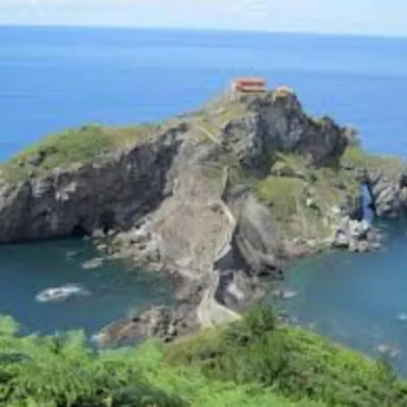 Con Posibilidad Parking Con 3 Y 2 Banos 5 Personas