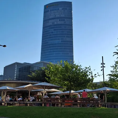 Con Posibilidad Parking Con 3 Y 2 Banos 5 Personas Apartament Bilbao