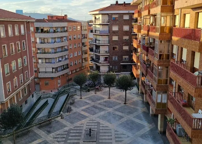 Grande Con Posibilidad De Garage Con 2 Banos Y 2 Terrazas Appartement Bilbao