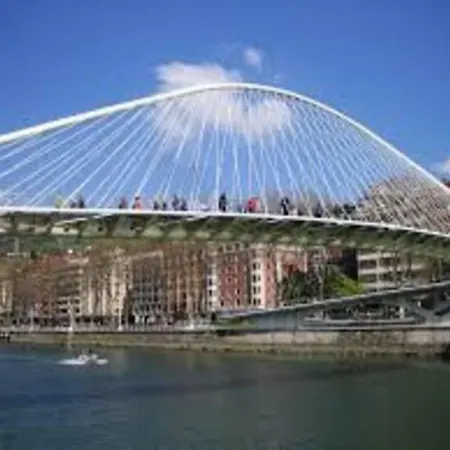Con Posibilidad Parking Con 3 Y 2 Banos 5 Personas Apartment *