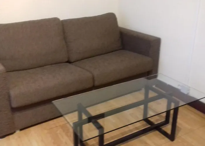 Apartamento Grande Con Posibilidad De Garage Con 2 Banos Y 2 Terrazas *